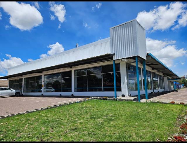 1,135M² BUSINESS TO LET IN TRICHARDT